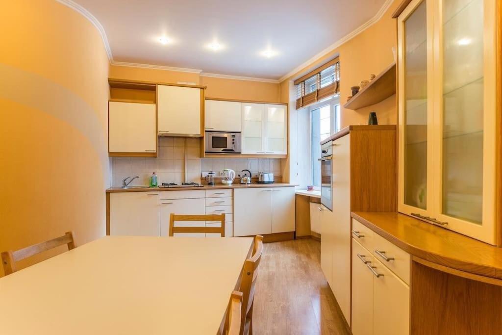 Old Town Apartment Next To Saint Peter'S Church 리가 외부 사진