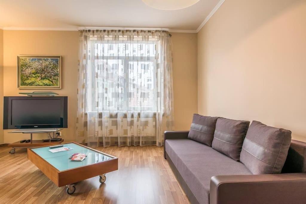 Old Town Apartment Next To Saint Peter'S Church 리가 외부 사진
