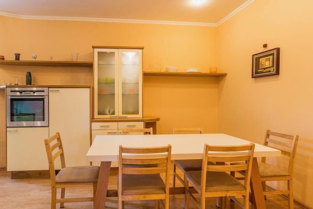 Old Town Apartment Next To Saint Peter'S Church 리가 외부 사진